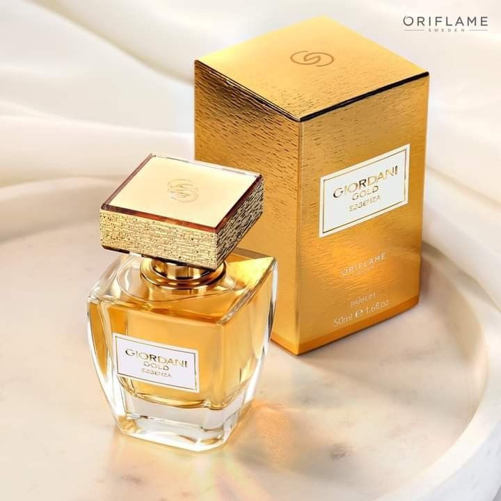 عطر زنانه اسنزا طلایی اوریفلیم برند سوئدی